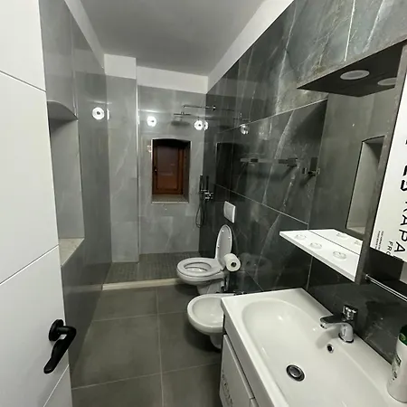 招待所 Bujtina Cupa 3*